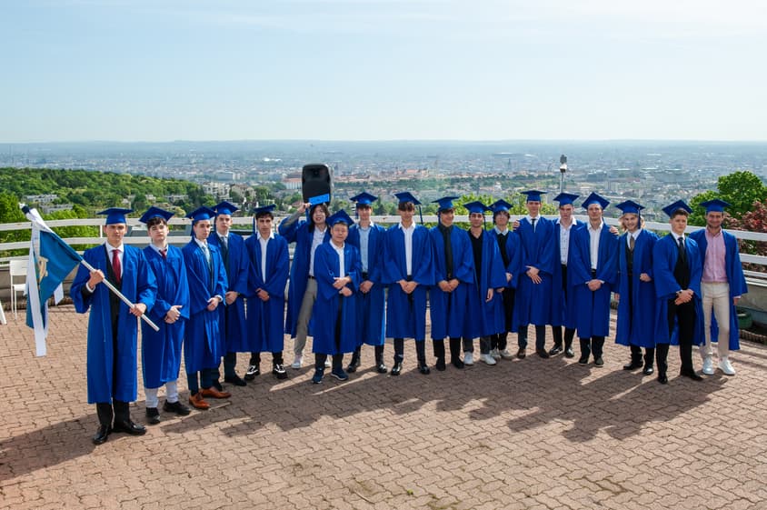 grads