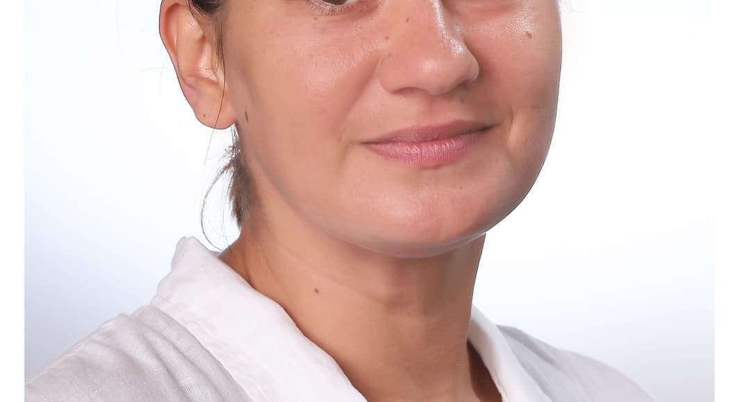 Kornelia Kincsesbis T8573